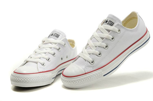 รองเท้าผ้าใบ สีขาว ยี่ห้อ Converse รุ่น All Star