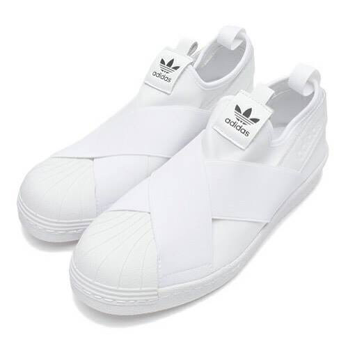 รองเท้าผ้าใบ สีขาว ยี่ห้อ Adidas รุ่น Superstar Slip On